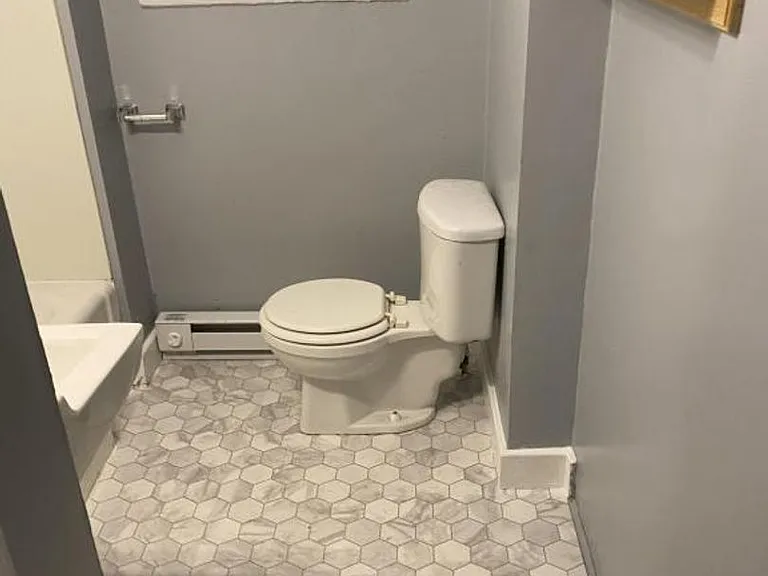 142 S Hanover St #1 — Photo 11