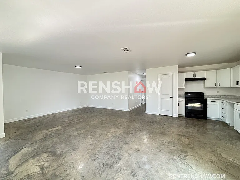 315 Glencoe Rd — Photo 5