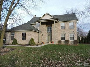 3999 Bald Mountain Rd, Lake Orion, MI 48360