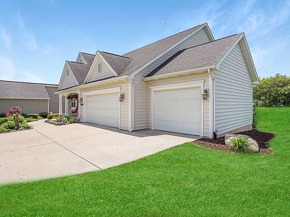 3rd image of 6735 Avalon Dr SE