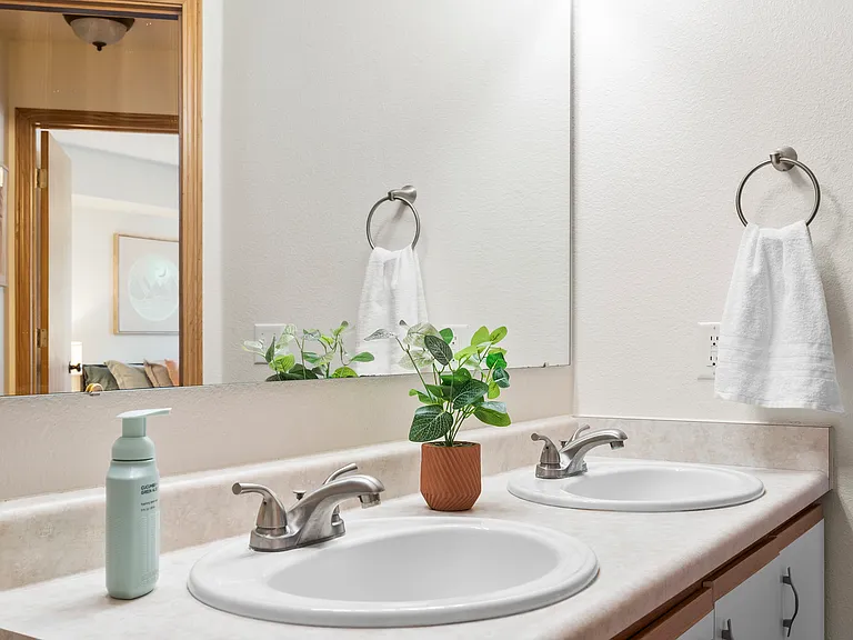 2871 Coral Ct #304 — Photo 9