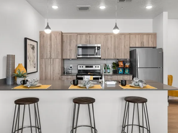 The Henley Apartments