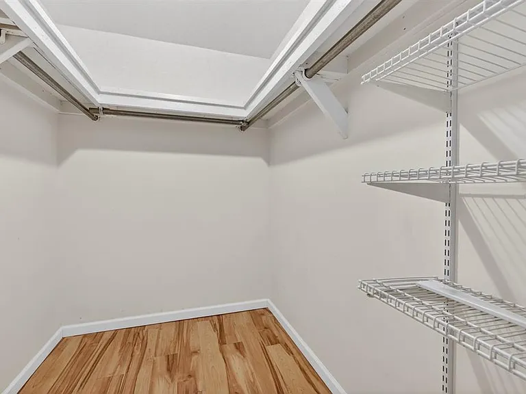 12 Dawson Dr — Photo 20