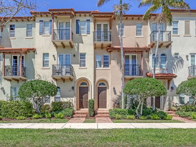 54 Via Floresta Drive, Boca Raton, FL, 33487