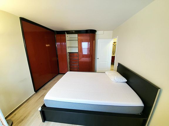 3rd image of 601 Surf Ave APT 22D