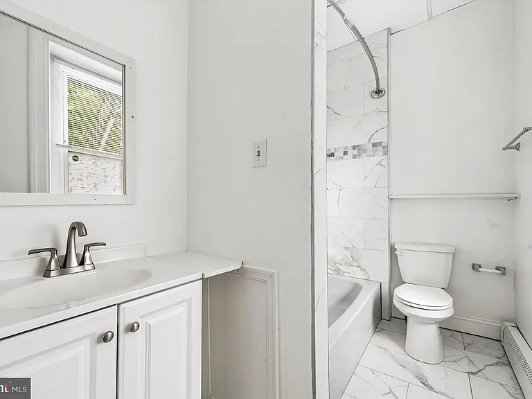222 Henderson Ave #2 — Photo 12