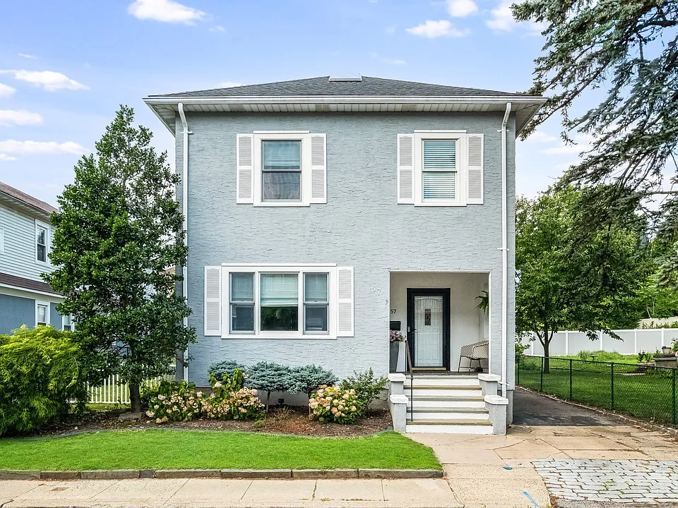 57 Circuit Ave