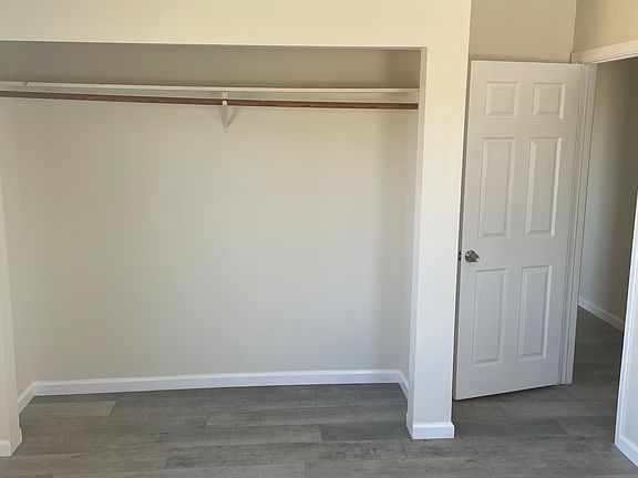 4th image of 61859 Desert Air Rd #1