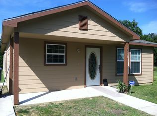 2736 Royal Ave, Groves, TX 77619