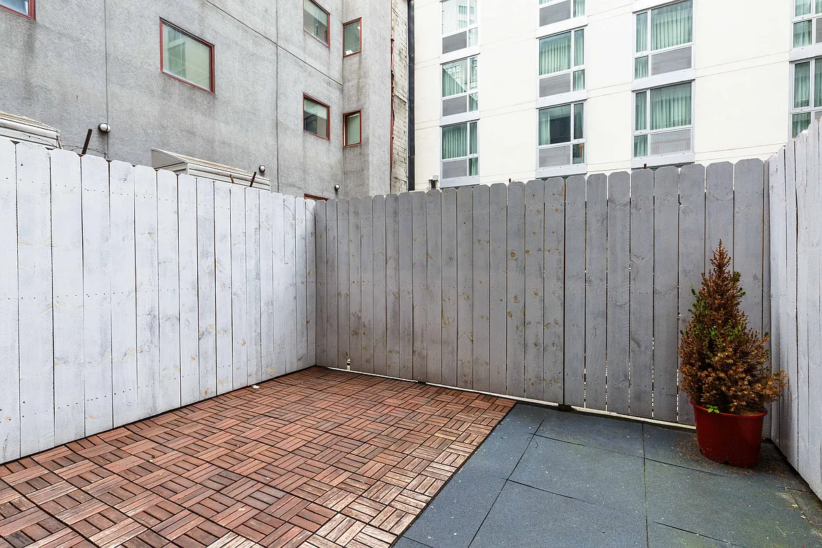 230 East 44th Street 2D