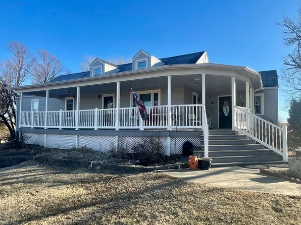 716 Heritage Rd, Linn, KS 66953