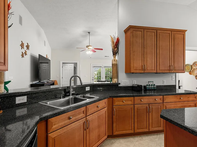 6036 Andros Ln — Photo 22