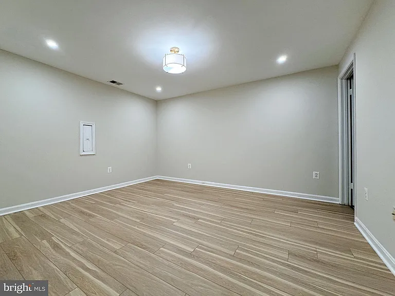 3946 Rosebay Ct — Photo 25