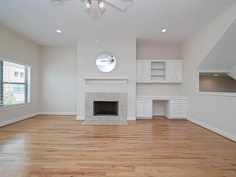 650 Westcross St #85 — Photo 11
