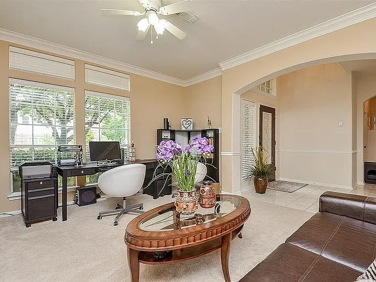 1306 Ventura Canyon Dr — Photo 9