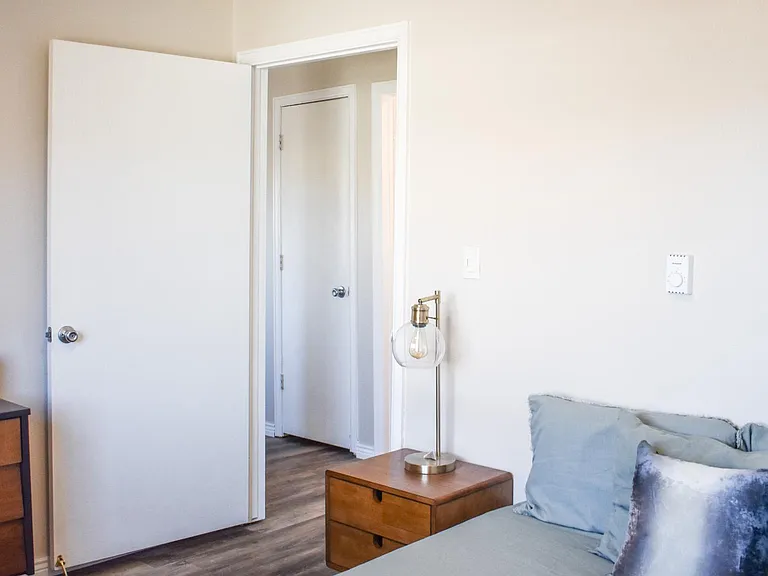 2218 W Saint Vrain St — Photo 12