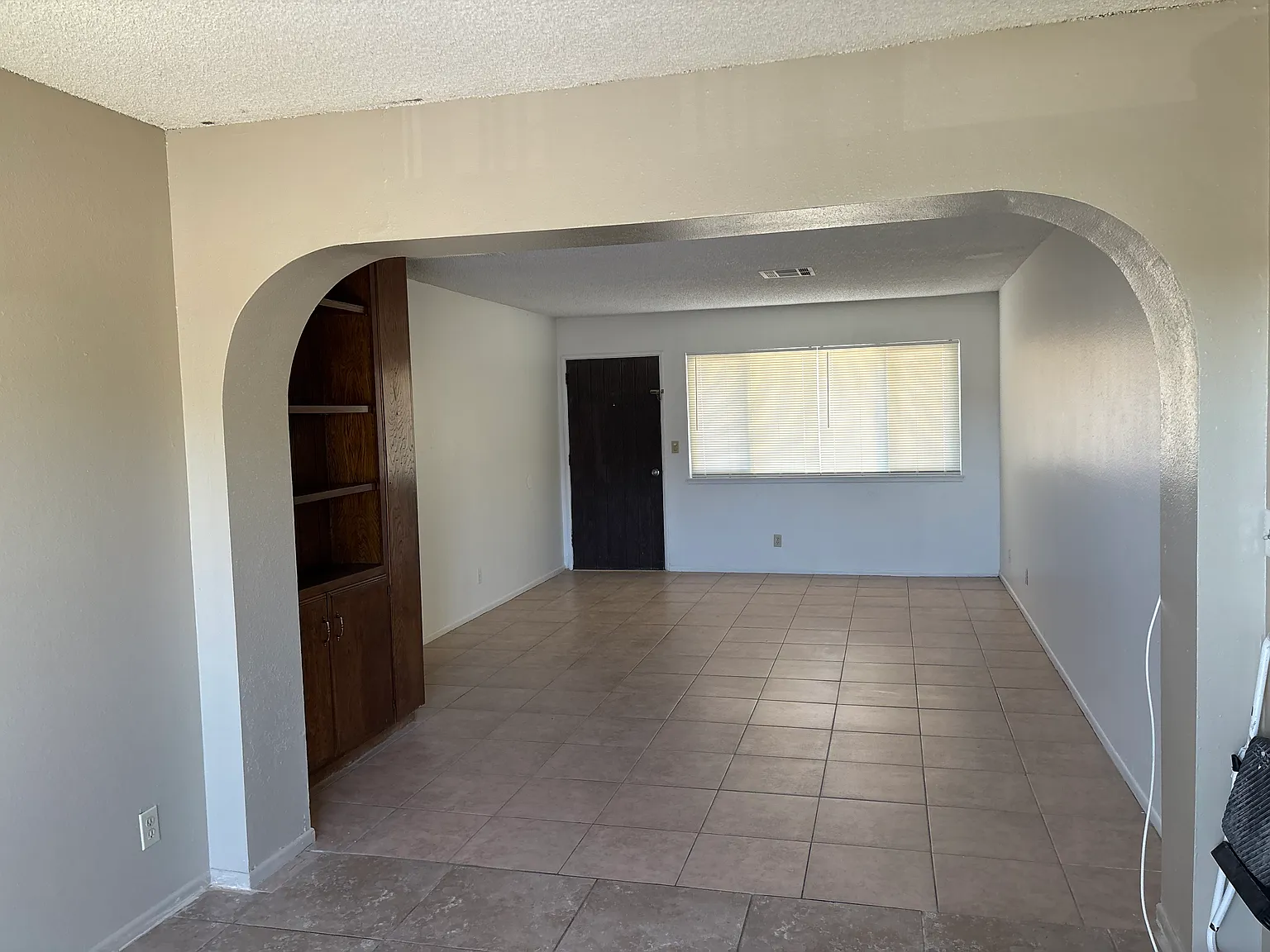 2 bed, 900 sqft, $1,770 — Photo 3