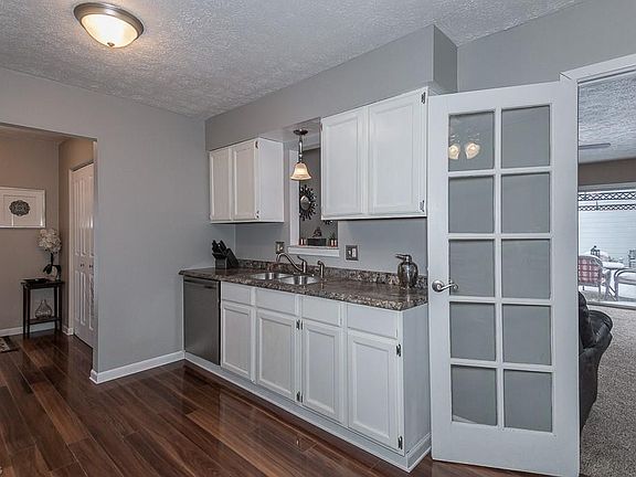 2nd image of 34290 Victor Dr