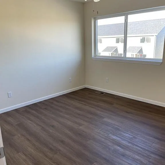 100 N Progress Dr — Photo 12