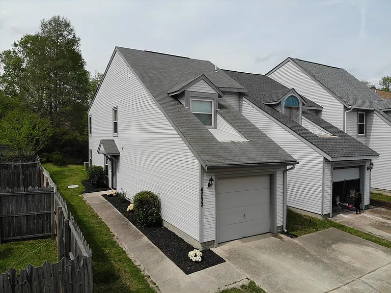 4752 Woodglen Ct — Photo 22