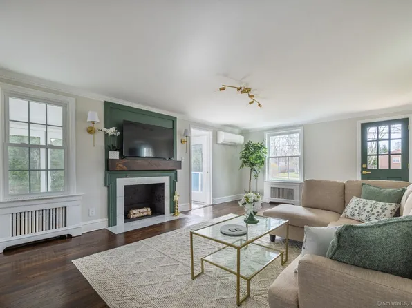 62 Park Lane, Trumbull, CT 06611