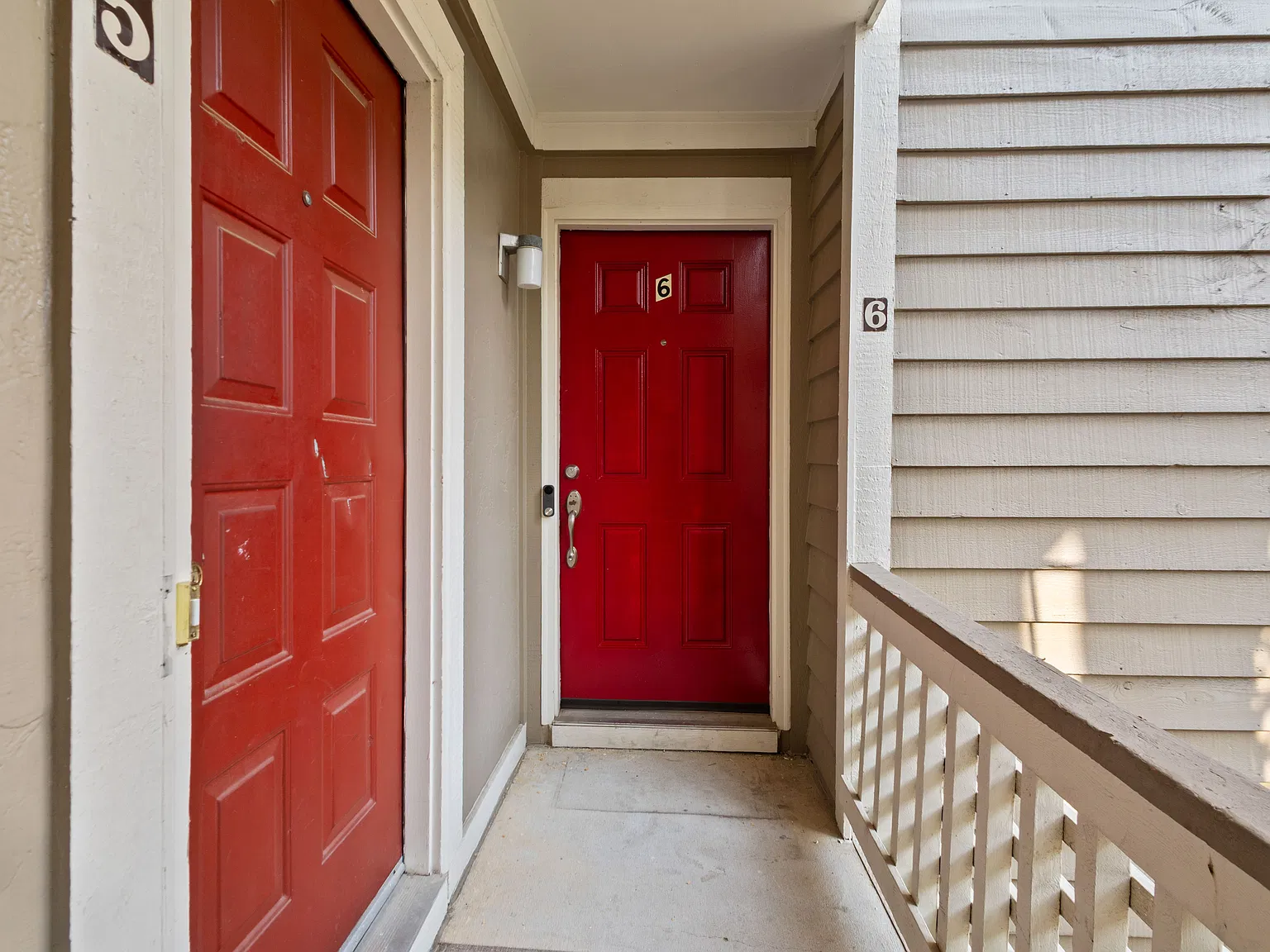 6736 Willowbrook Dr — Photo 2