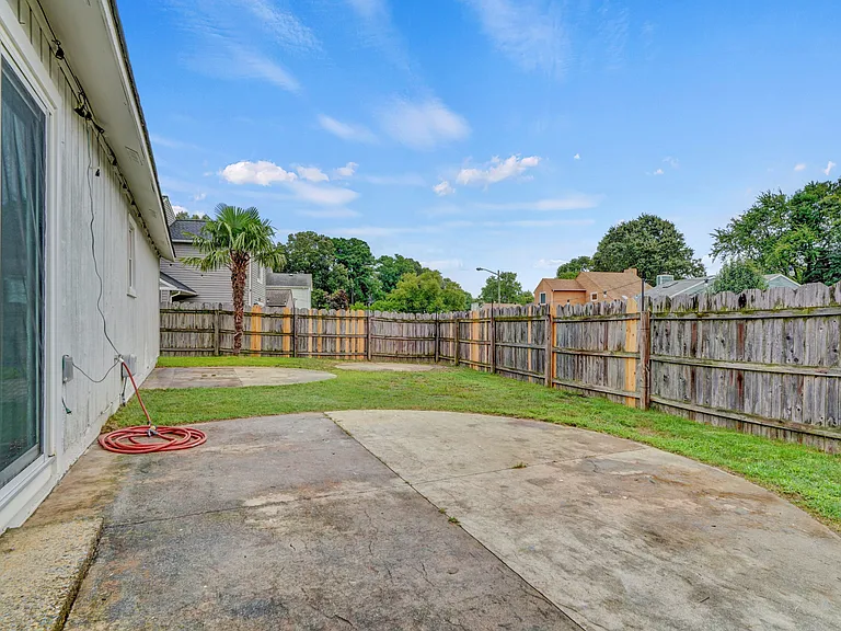 1801 Colleen Ct — Photo 31
