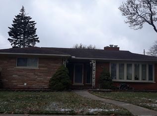 26355 Woodworth Cir, Dearborn Heights, MI 48127