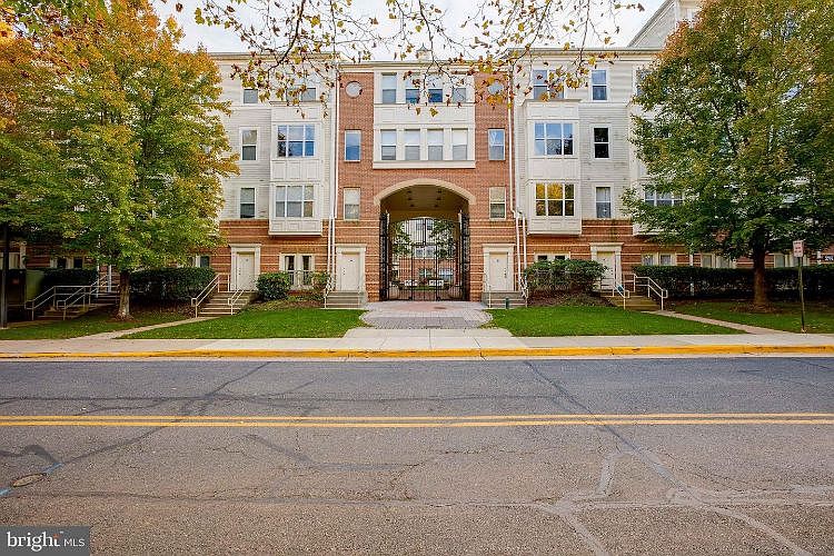 1st image of 2791 Centerboro Dr APT 386
