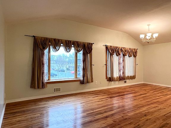 4th image of 158 Colon Ave Floor 2
