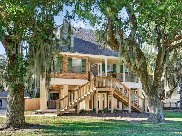 298 Sarah Victoria Dr, Belle Chasse, LA 70037