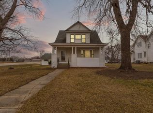303 Broadway Ave S, New Richland, MN 56072