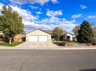 1335 W Grandview Ave, Sunnyside, WA 98944