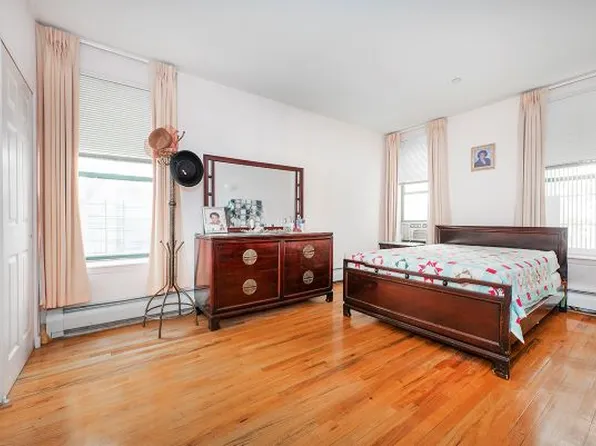 239 West 148th Street image 6 of 10