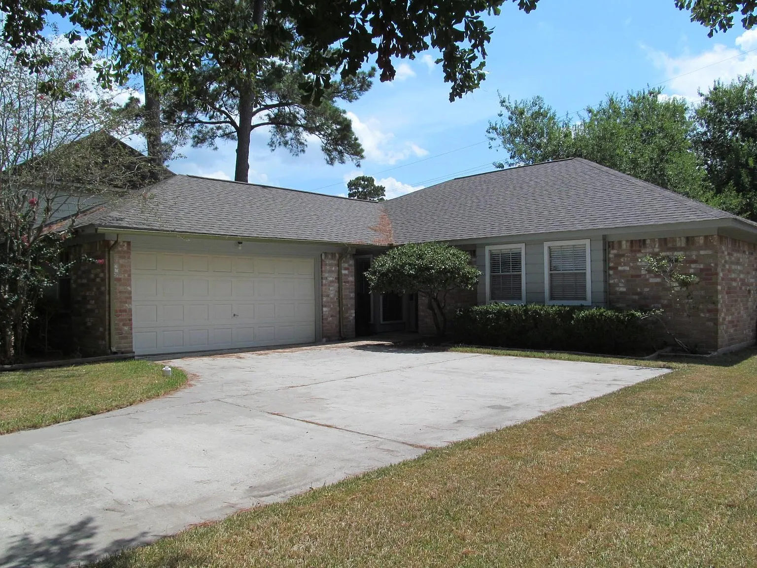 3 bed, 2.0 bath, 1748 sqft, $1,800 — Photo 1
