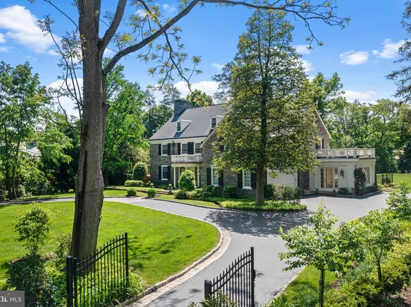 212 Laurel Ln, Haverford, PA 19041