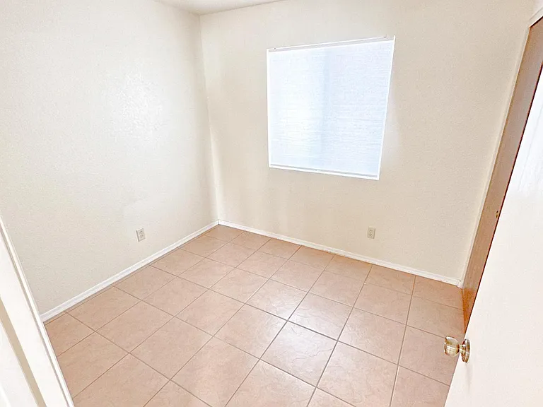 4215 Calle Barona #A — Photo 15