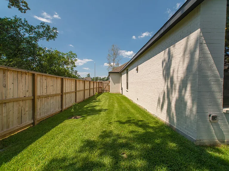 427 Boggy Belt Ln — Photo 49