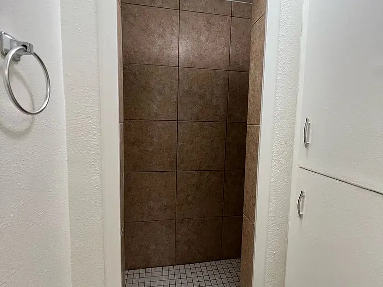12700 Constitution Ave NE — Photo 11