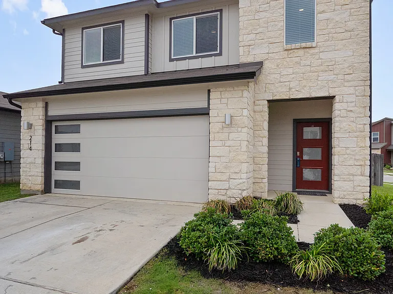 214 New Hampton Way — Photo 4