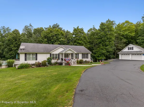 145 Keystone Rd, Lake Ariel, PA 18436