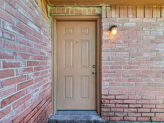 4th image of 18526 Lippizaner Dr
