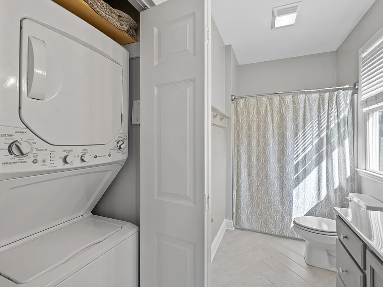 801 Moratuck Dr #201 — Photo 12