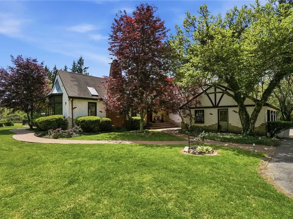 6440 S Wheelock Rd, West Milton, OH 45383