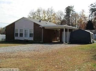 1600 Canstaff Dr, Kernersville, NC 27284