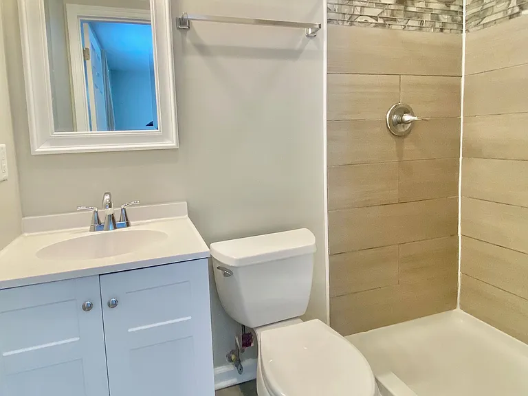 102 Petworth Dr — Photo 14