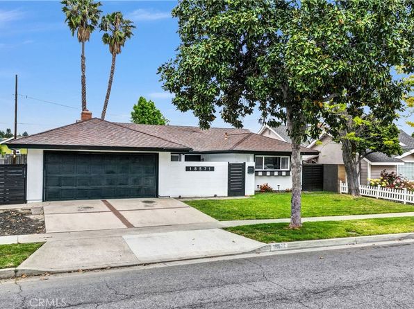 18571 Woodwind Ln, Anaheim, CA 92807