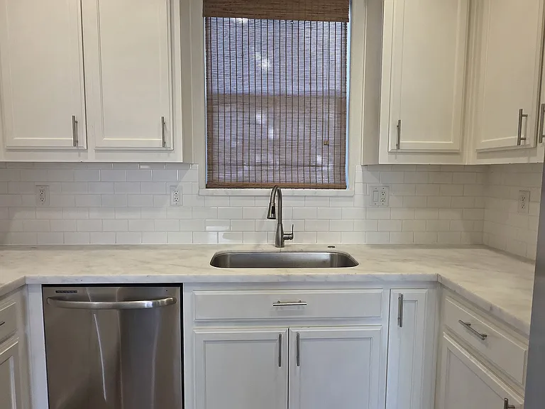 845 Bronze Ln — Photo 3