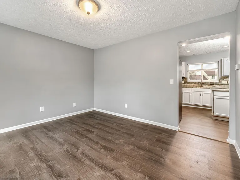 4597 Blainfield Ct — Photo 11
