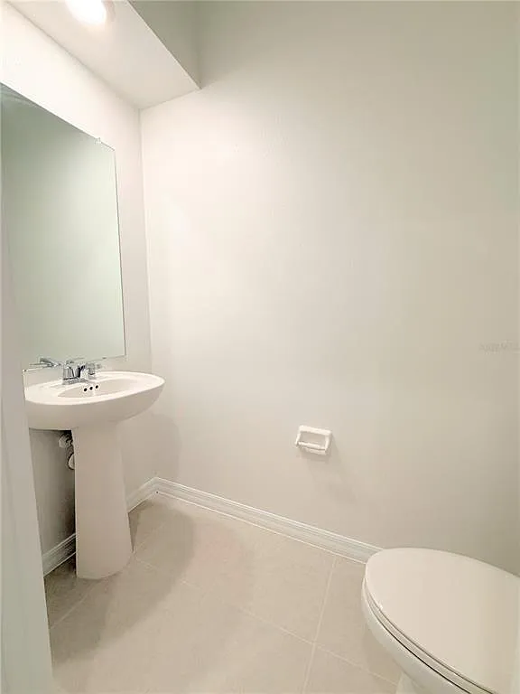 3 bed, 2.5 bath, 1760 sqft, $2,200 — Photo 4